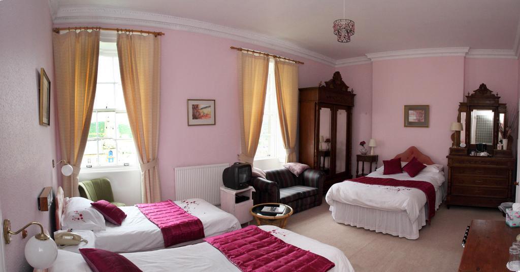The County Hotel Banff Bagian luar foto